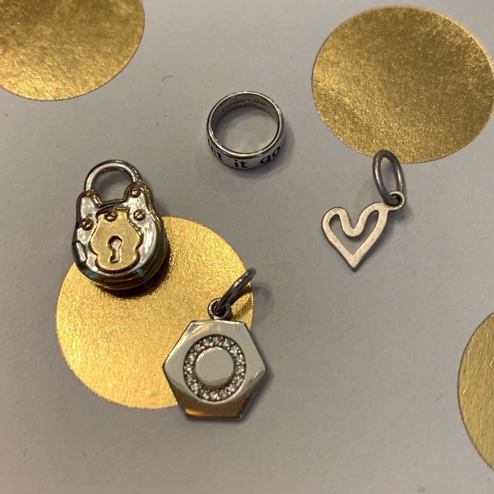 Origami Owl set of 4 Core mementos